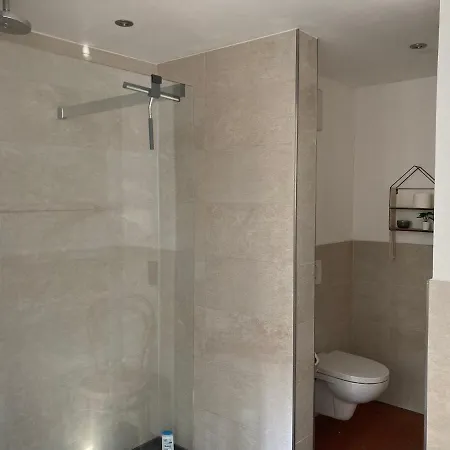 Woessner Apartman *